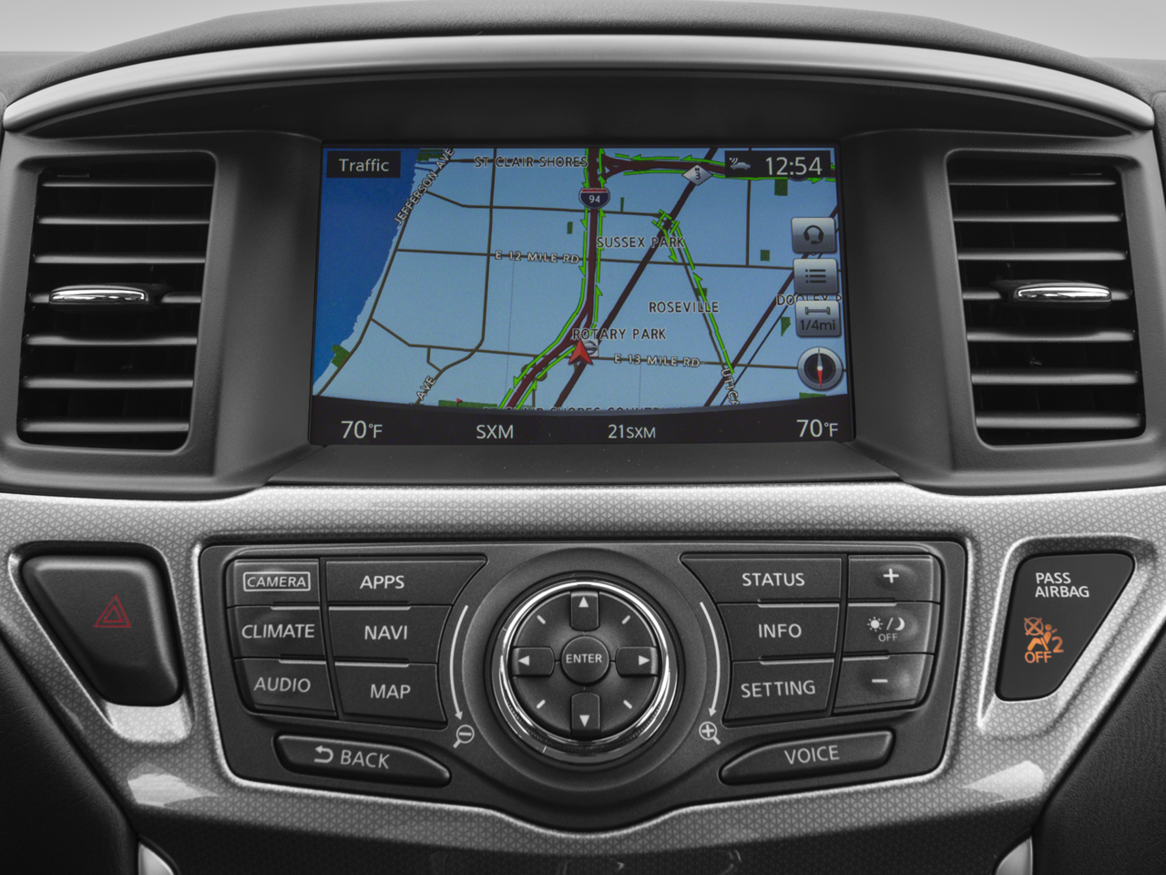 2018 Nissan Pathfinder SV photo 3