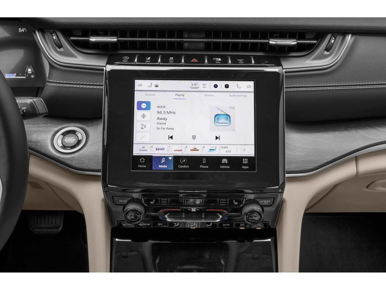 2024 Jeep Grand Cherokee Altitude photo 4