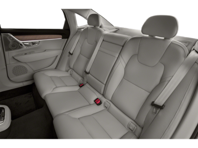 2018 Volvo S90 T6 Momentum photo 4