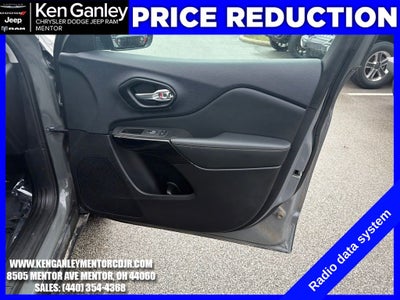 2023 Jeep Cherokee Altitude Lux 4x4