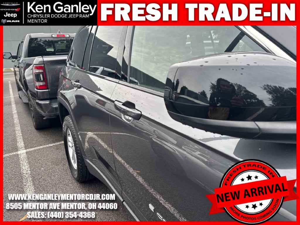 2023 Jeep Grand Cherokee Laredo 4x4
