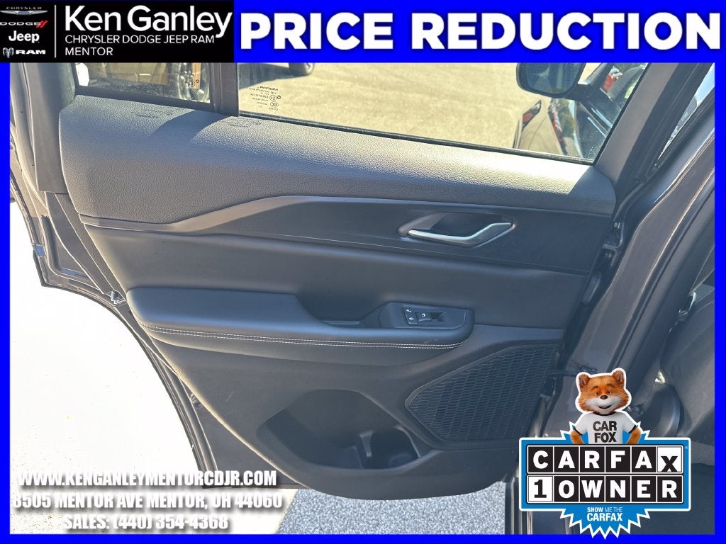 2023 Jeep Grand Cherokee Laredo 4x4