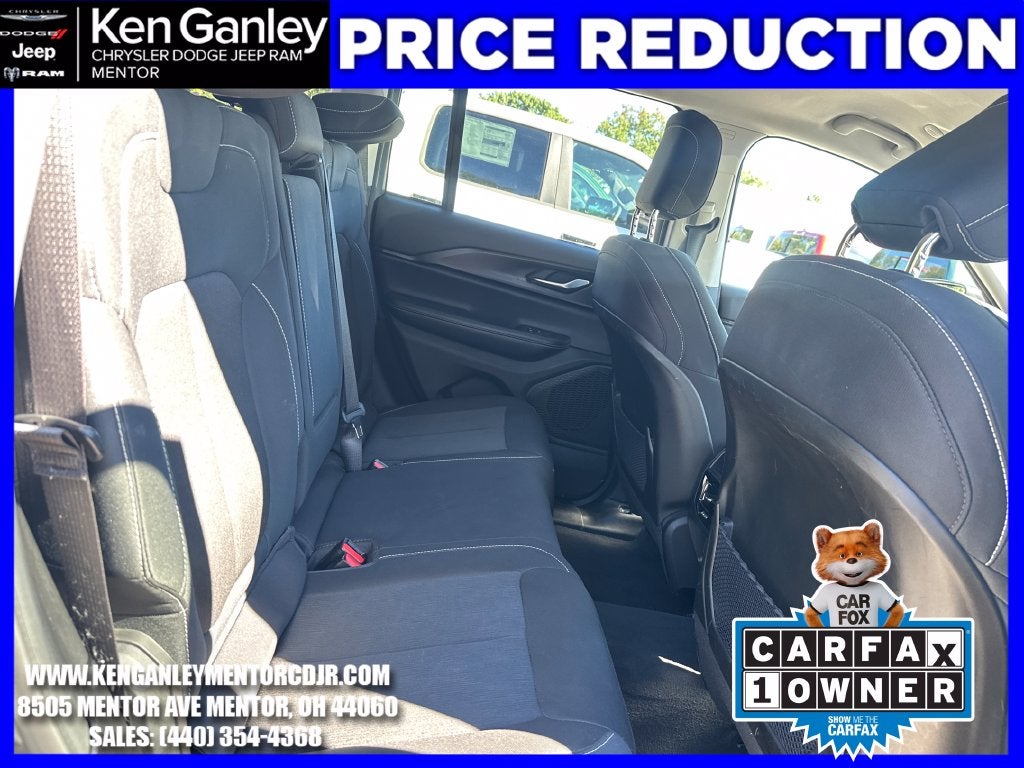 2023 Jeep Grand Cherokee Laredo 4x4