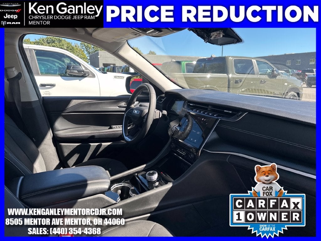 2023 Jeep Grand Cherokee Laredo 4x4