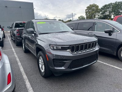 2023 Jeep Grand Cherokee Laredo 4x4