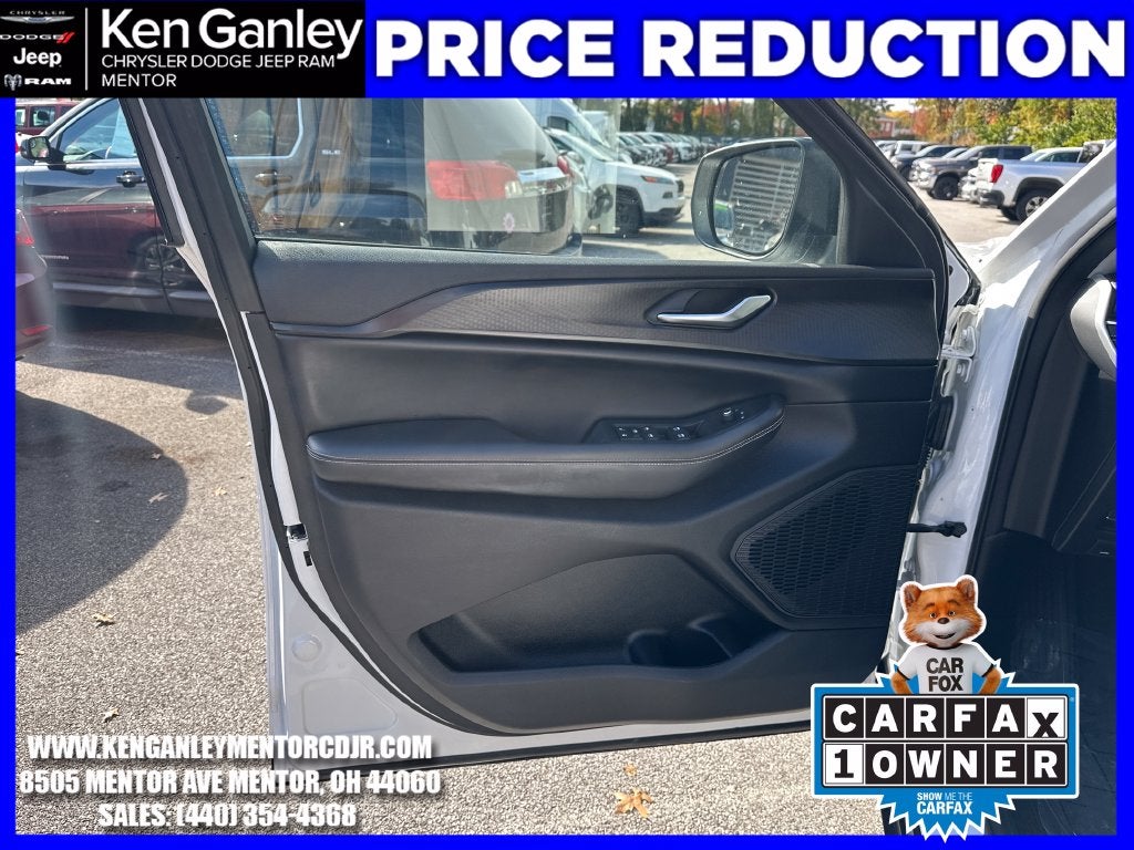 2023 Jeep Grand Cherokee Laredo 4x4