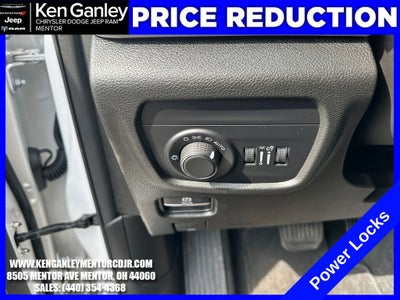 2025 Jeep Grand Cherokee Laredo 4x4