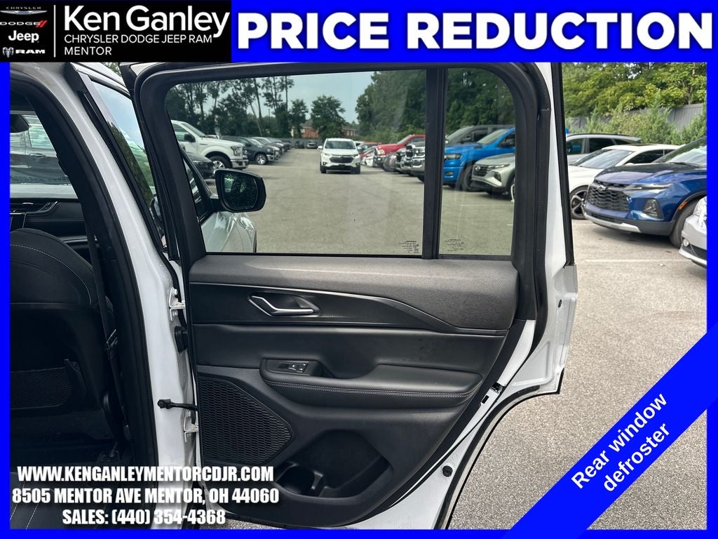 2025 Jeep Grand Cherokee Laredo 4x4