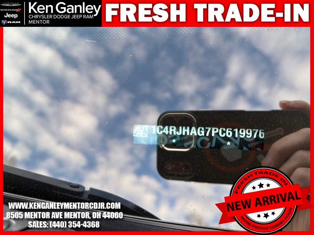 2023 Jeep Grand Cherokee Laredo 4x4