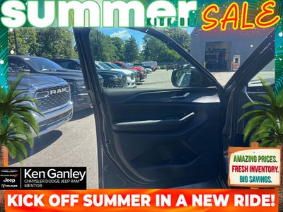 2026 Jeep Grand Cherokee GRAND CHEROKEE LAREDO X 4X4