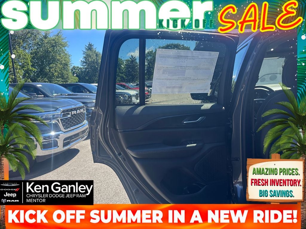 2026 Jeep Grand Cherokee GRAND CHEROKEE LAREDO X 4X4