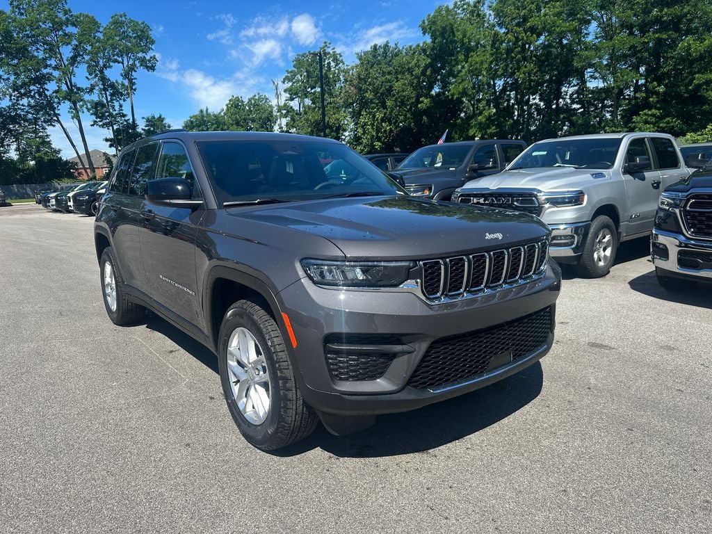 2026 Jeep Grand Cherokee GRAND CHEROKEE LAREDO X 4X4