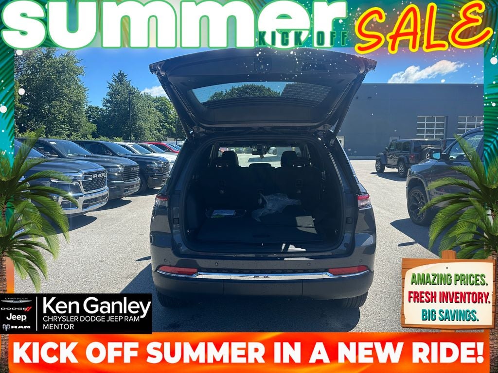 2026 Jeep Grand Cherokee GRAND CHEROKEE LAREDO X 4X4