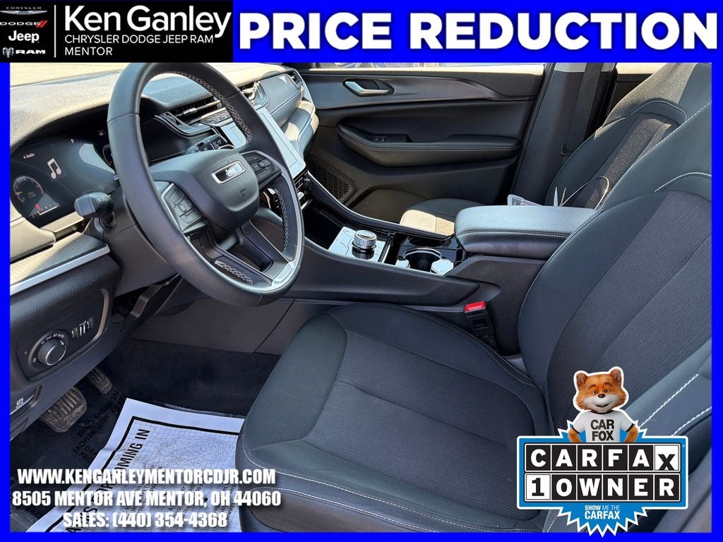 2023 Jeep Grand Cherokee Laredo 4x4