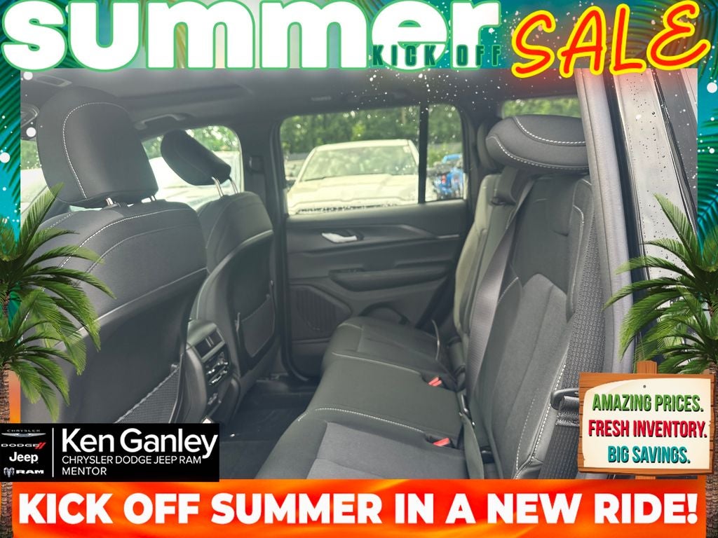 2026 Jeep Grand Cherokee GRAND CHEROKEE LAREDO X 4X4
