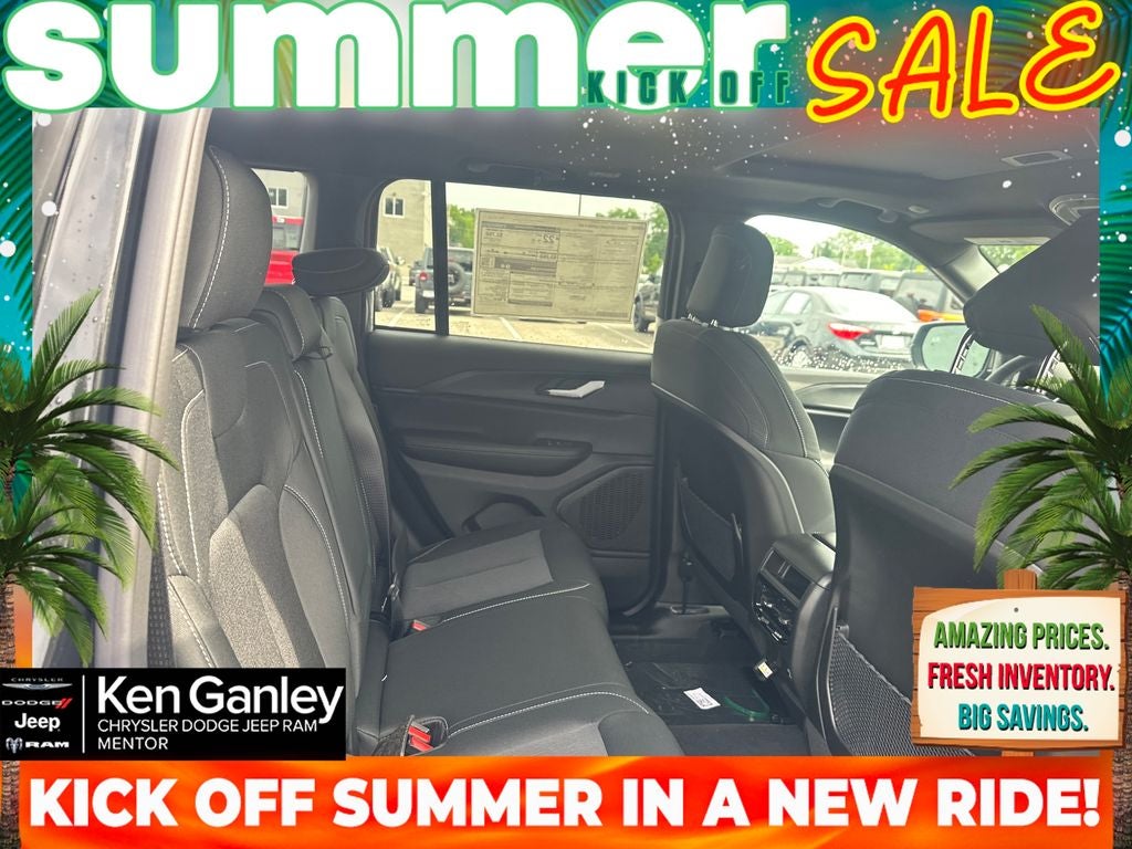 2026 Jeep Grand Cherokee GRAND CHEROKEE LAREDO X 4X4
