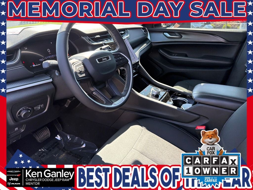 2023 Jeep Grand Cherokee Laredo 4x4