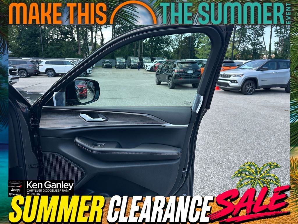 2026 Jeep Grand Cherokee GRAND CHEROKEE LAREDO ALTITUDE 4X4