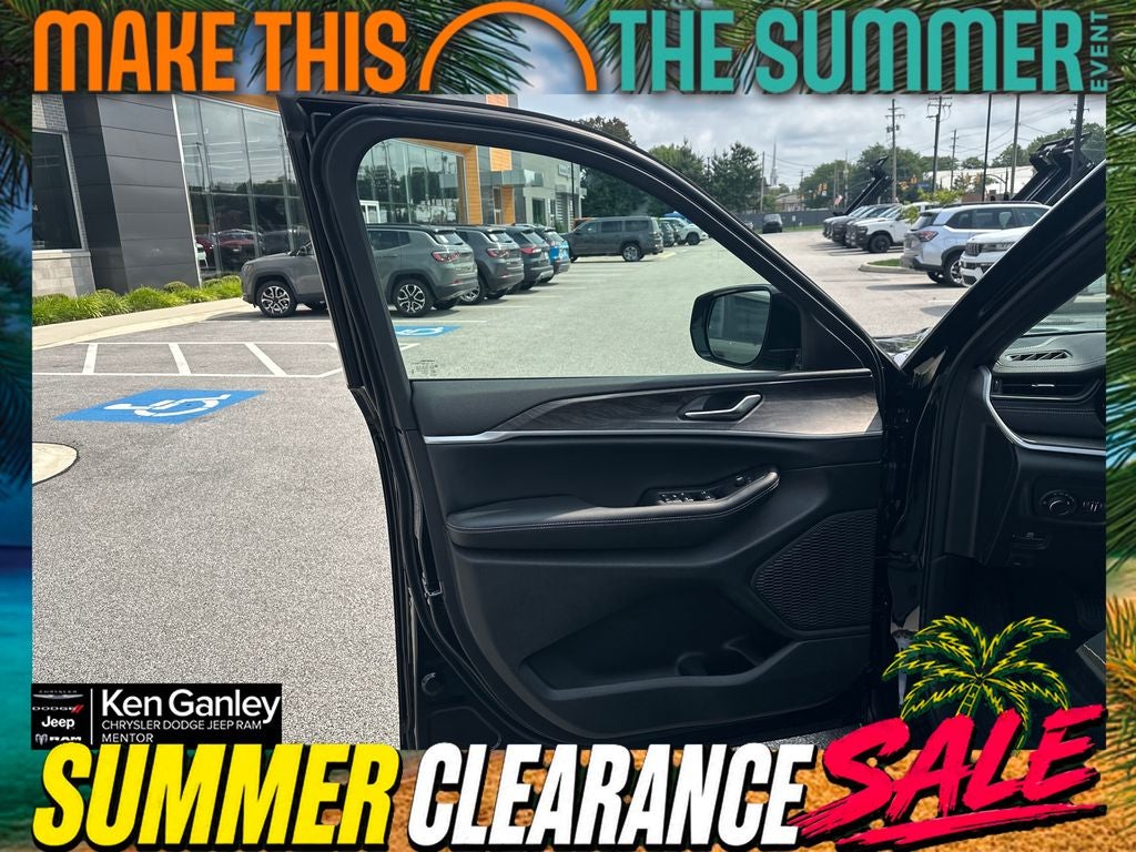 2026 Jeep Grand Cherokee GRAND CHEROKEE LAREDO ALTITUDE 4X4