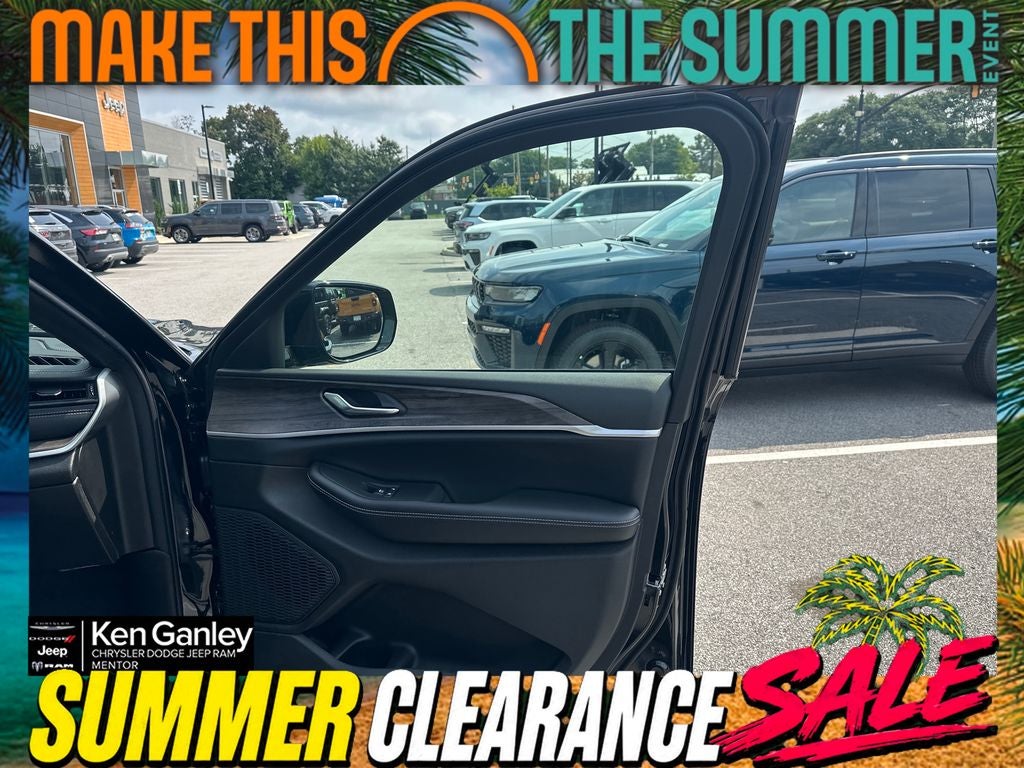 2026 Jeep Grand Cherokee GRAND CHEROKEE LAREDO ALTITUDE 4X4