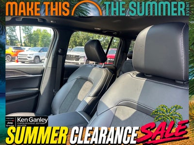 2026 Jeep Grand Cherokee GRAND CHEROKEE LAREDO ALTITUDE 4X4
