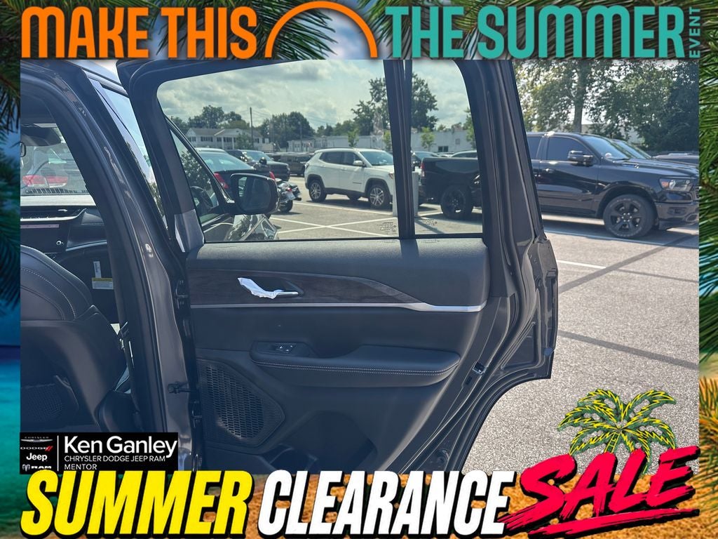 2026 Jeep Grand Cherokee GRAND CHEROKEE LAREDO ALTITUDE 4X4