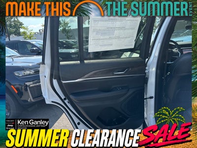 2026 Jeep Grand Cherokee GRAND CHEROKEE LAREDO ALTITUDE 4X4