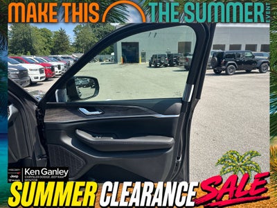 2026 Jeep Grand Cherokee GRAND CHEROKEE LAREDO ALTITUDE 4X4