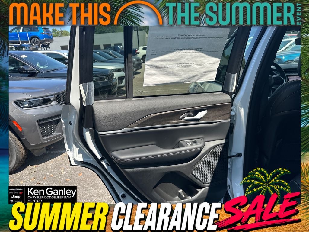 2026 Jeep Grand Cherokee GRAND CHEROKEE LAREDO ALTITUDE 4X4