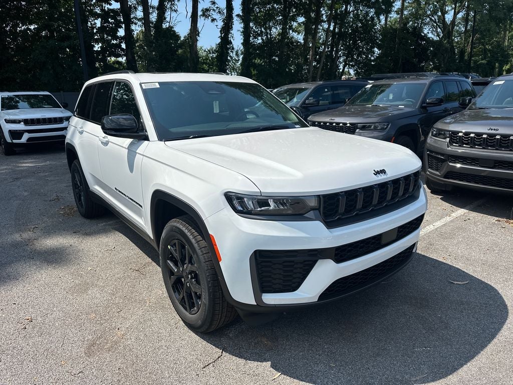2026 Jeep Grand Cherokee GRAND CHEROKEE LAREDO ALTITUDE 4X4
