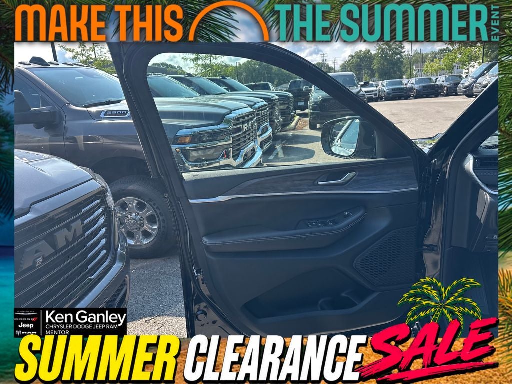 2026 Jeep Grand Cherokee GRAND CHEROKEE LAREDO ALTITUDE 4X4