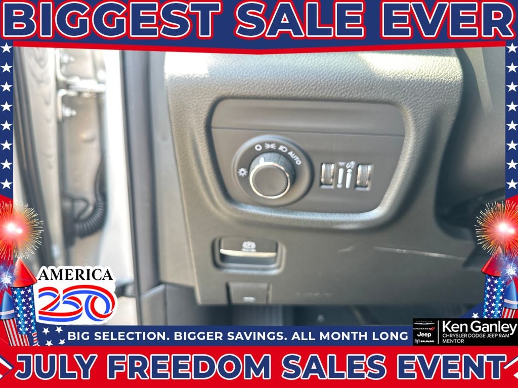 2026 Jeep Grand Cherokee GRAND CHEROKEE LAREDO ALTITUDE 4X4