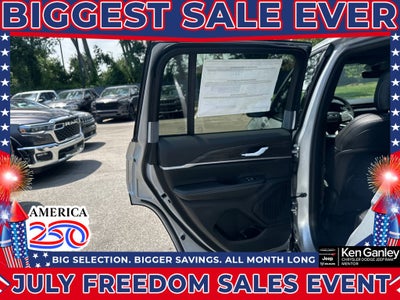2026 Jeep Grand Cherokee GRAND CHEROKEE LAREDO ALTITUDE 4X4