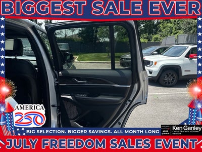 2026 Jeep Grand Cherokee GRAND CHEROKEE LAREDO ALTITUDE 4X4