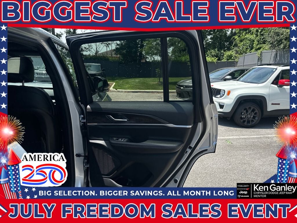 2026 Jeep Grand Cherokee GRAND CHEROKEE LAREDO ALTITUDE 4X4