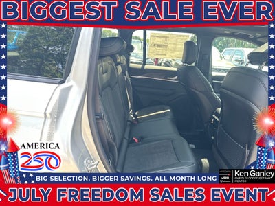 2026 Jeep Grand Cherokee GRAND CHEROKEE LAREDO ALTITUDE 4X4