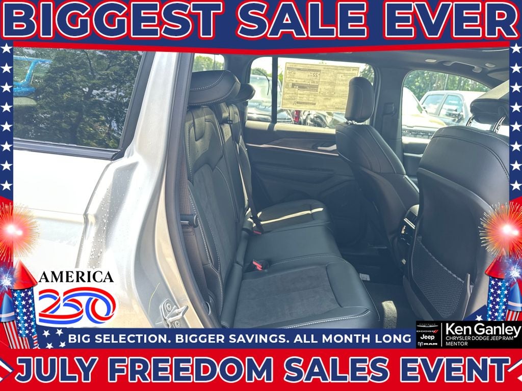 2026 Jeep Grand Cherokee GRAND CHEROKEE LAREDO ALTITUDE 4X4
