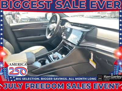 2026 Jeep Grand Cherokee GRAND CHEROKEE LAREDO ALTITUDE 4X4