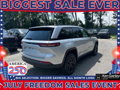2026 Jeep Grand Cherokee GRAND CHEROKEE LAREDO ALTITUDE 4X4