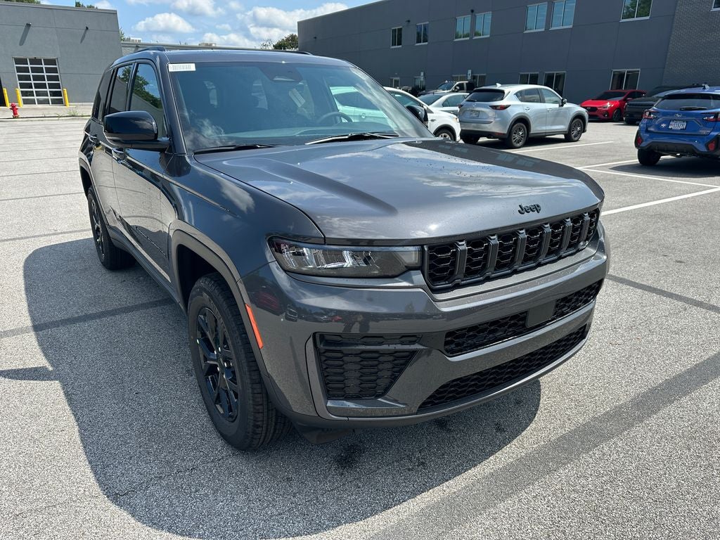 2026 Jeep Grand Cherokee GRAND CHEROKEE LAREDO ALTITUDE 4X4