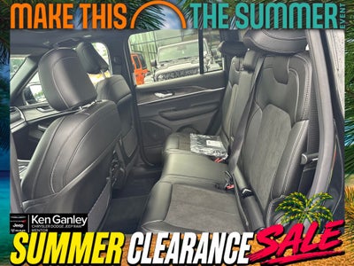 2026 Jeep Grand Cherokee GRAND CHEROKEE LAREDO ALTITUDE 4X4
