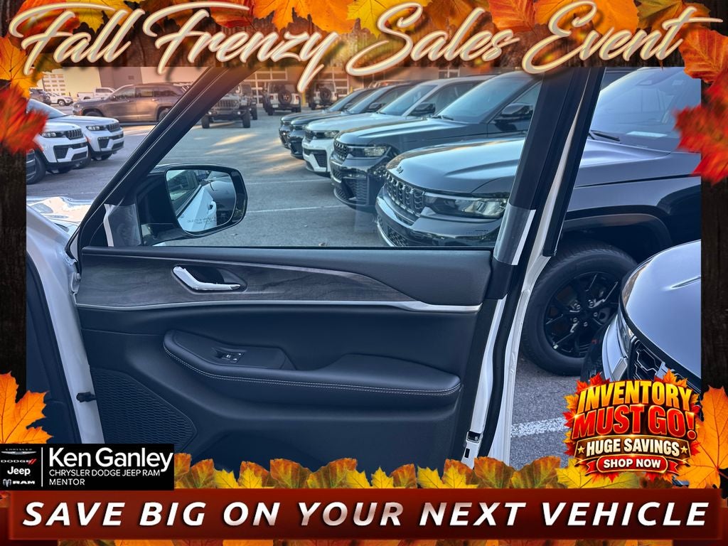 2026 Jeep Grand Cherokee GRAND CHEROKEE LAREDO ALTITUDE 4X4