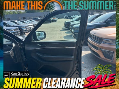 2026 Jeep Grand Cherokee GRAND CHEROKEE LAREDO ALTITUDE 4X4