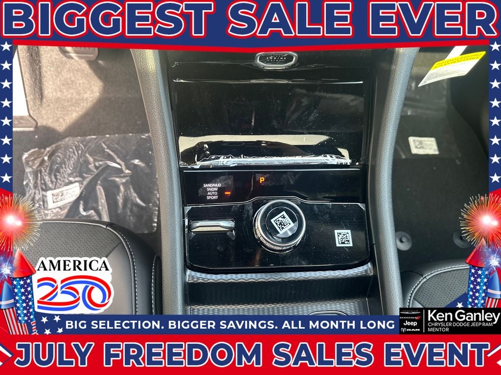 2026 Jeep Grand Cherokee GRAND CHEROKEE LAREDO ALTITUDE 4X4