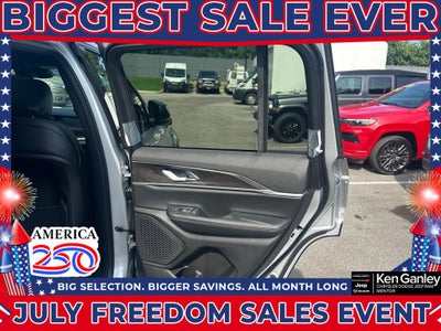 2026 Jeep Grand Cherokee GRAND CHEROKEE LAREDO ALTITUDE 4X4