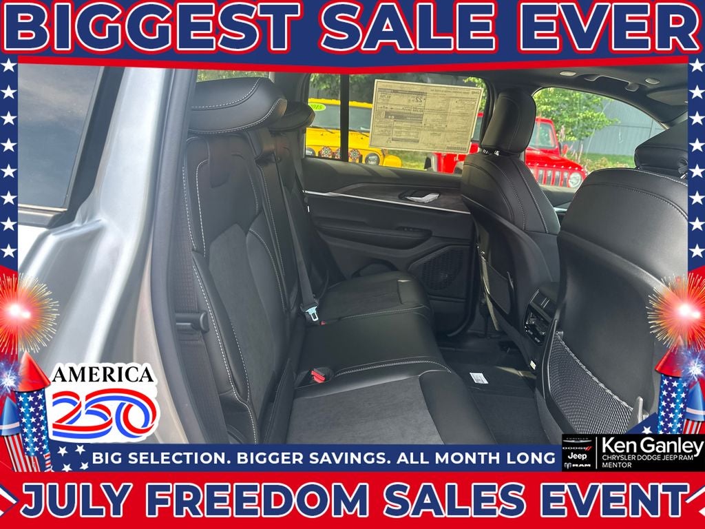 2026 Jeep Grand Cherokee GRAND CHEROKEE LAREDO ALTITUDE 4X4