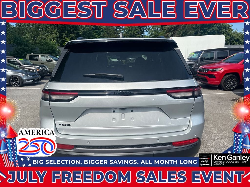 2026 Jeep Grand Cherokee GRAND CHEROKEE LAREDO ALTITUDE 4X4