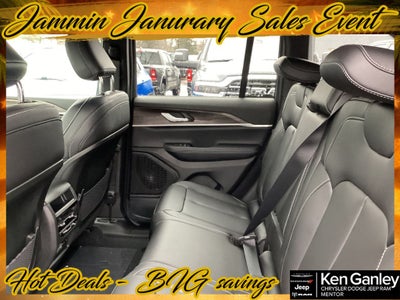 2025 Jeep Grand Cherokee GRAND CHEROKEE LIMITED 4X4