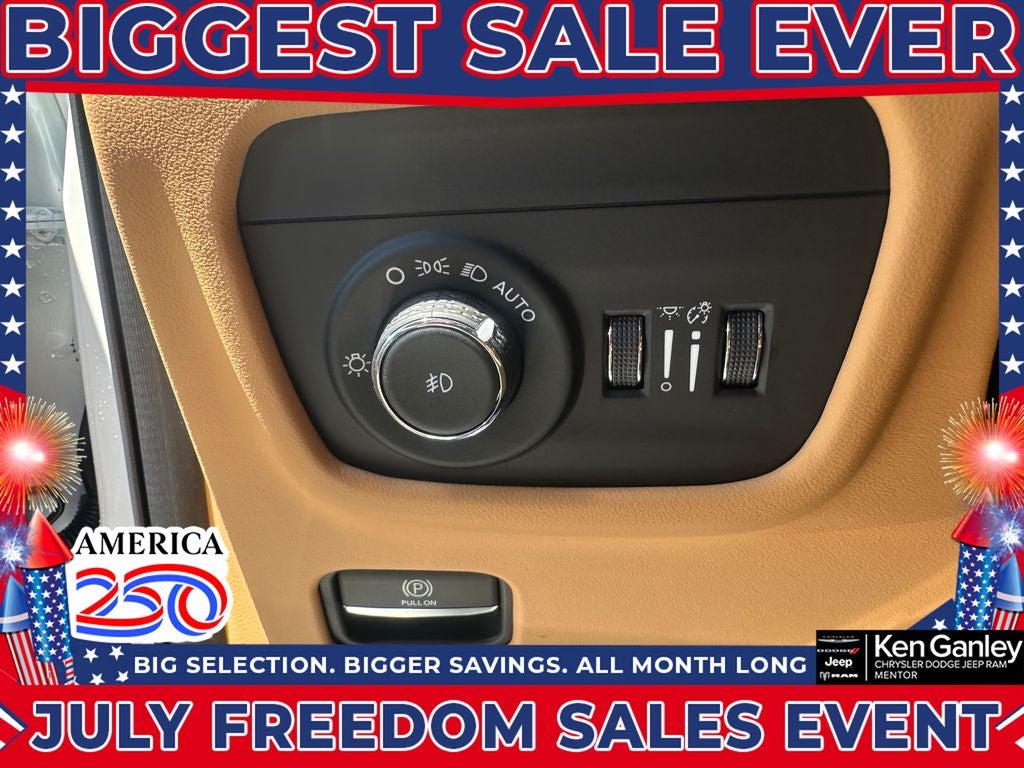 2026 Jeep Grand Cherokee GRAND CHEROKEE SUMMIT 4X4