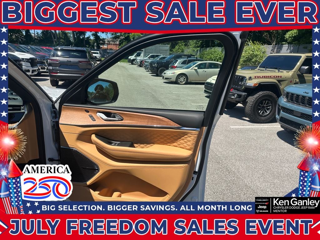 2026 Jeep Grand Cherokee GRAND CHEROKEE SUMMIT 4X4